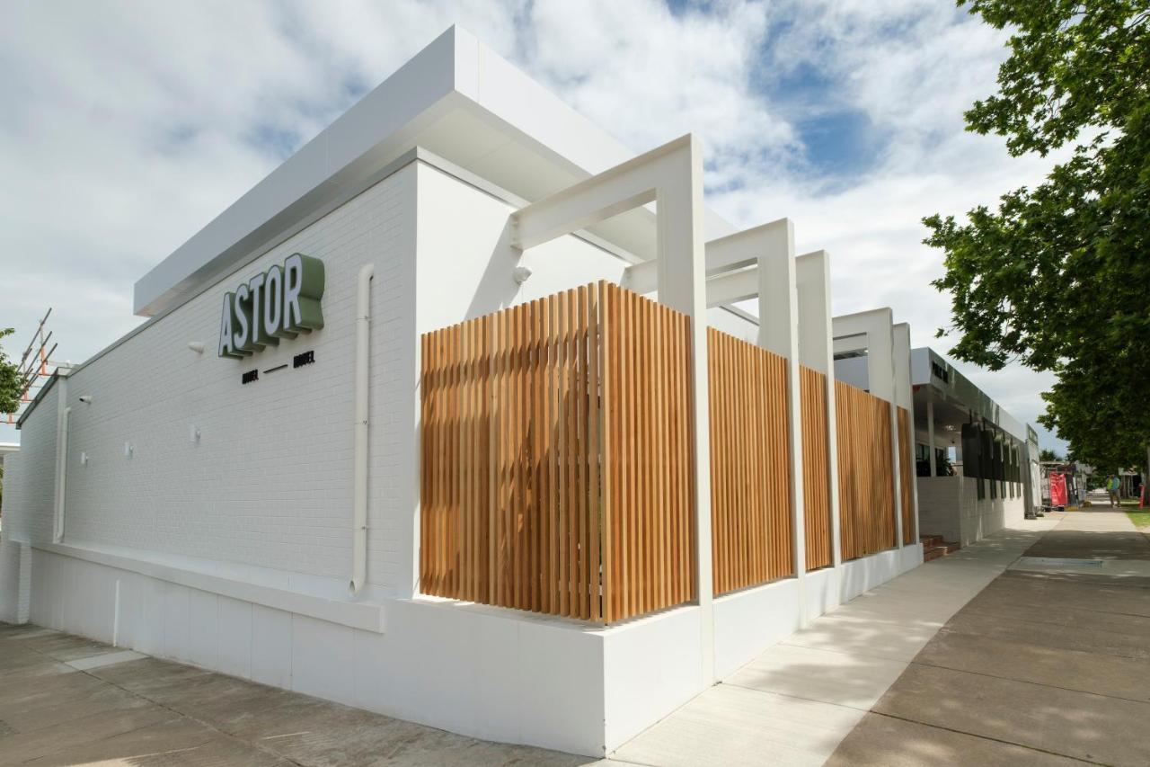 โรงแรมแอสเตอร์ ออลเบอรี ภายนอก รูปภาพ